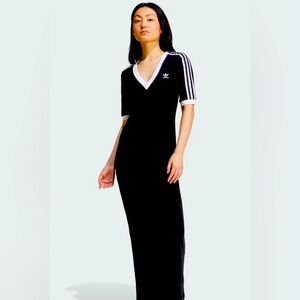 Adidas winter maxi dress size small